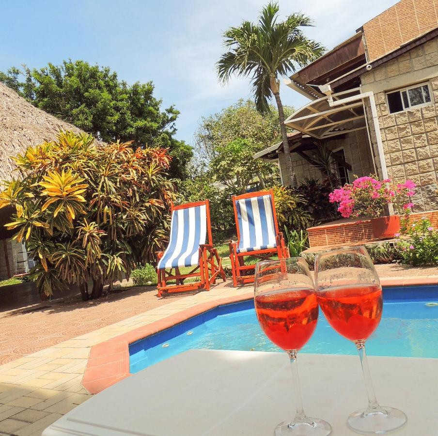 Portoazul Casa De Playa Hotel Puerto Colombia Buitenkant foto